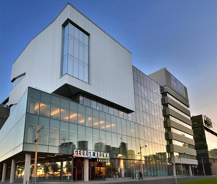 Khuon_vien_george_brown_college