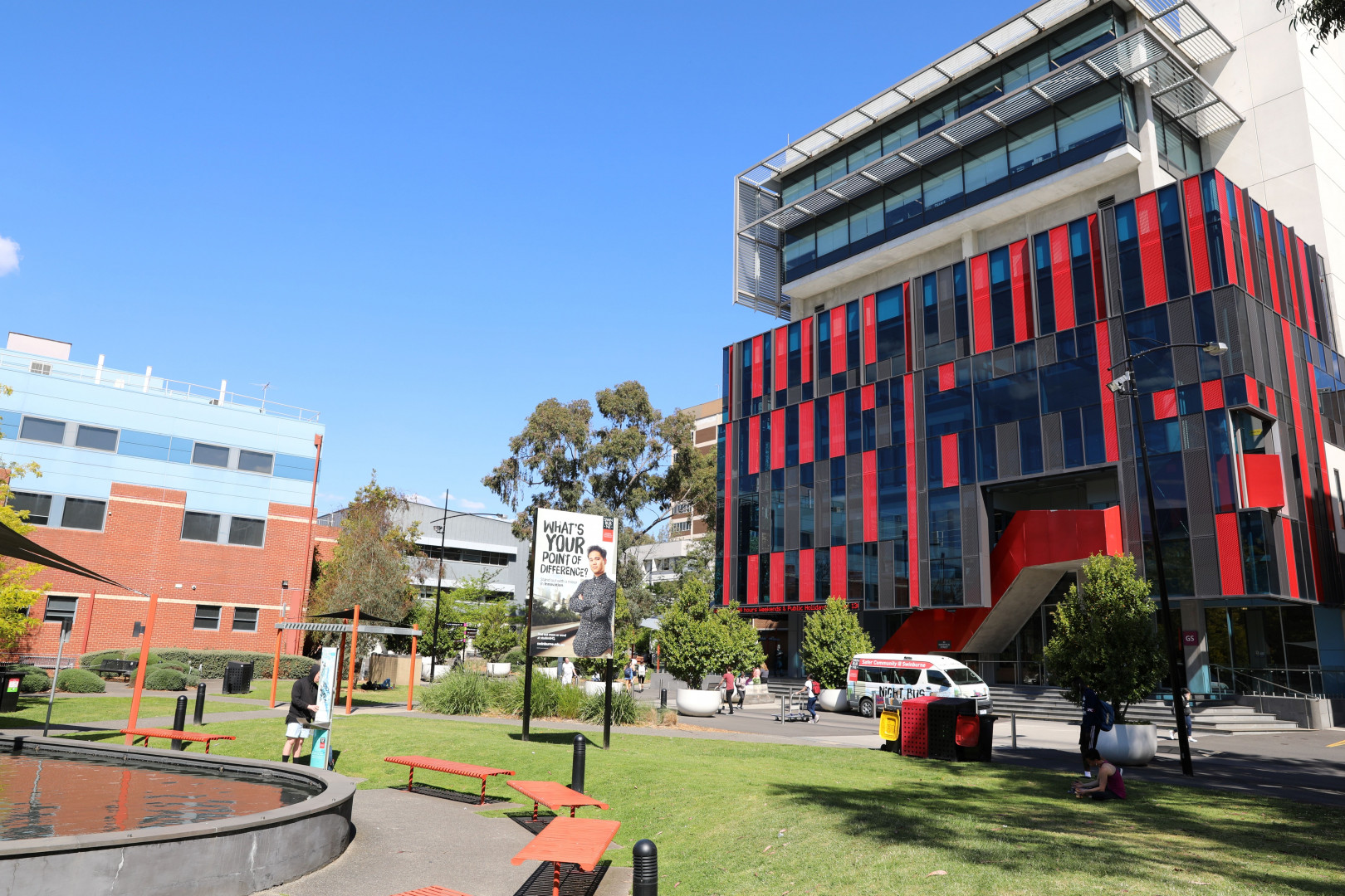 khuon_vien_truong_Swinburne